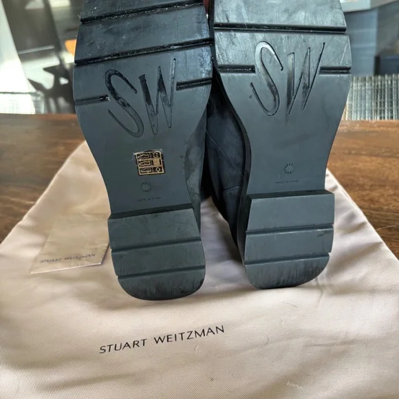 Stuart Weitzman - Picture 4 of 4